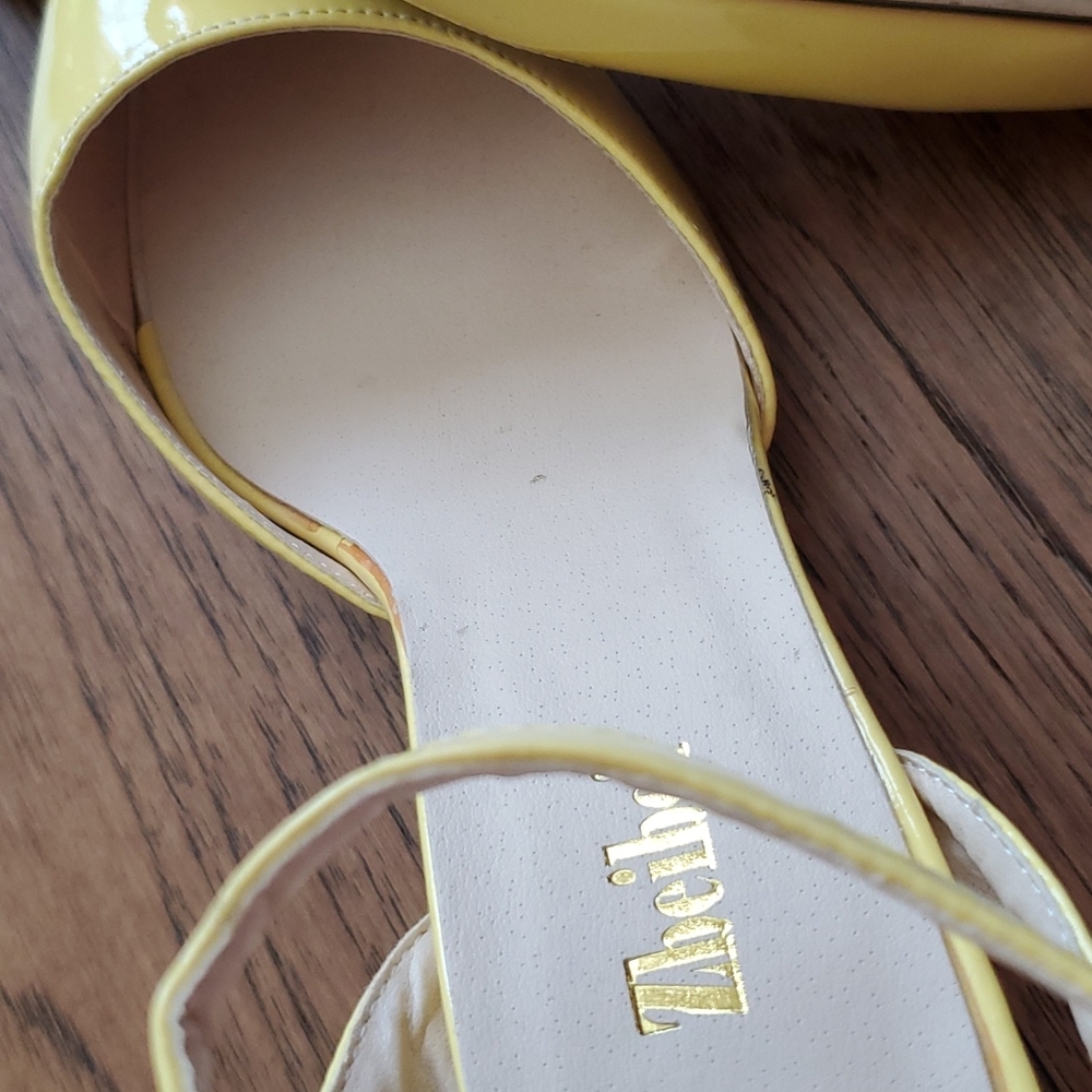 Zbeibei yellow đź’› pump. Closed toe!! Ankle strap! NWOB - Picture 5 of 6